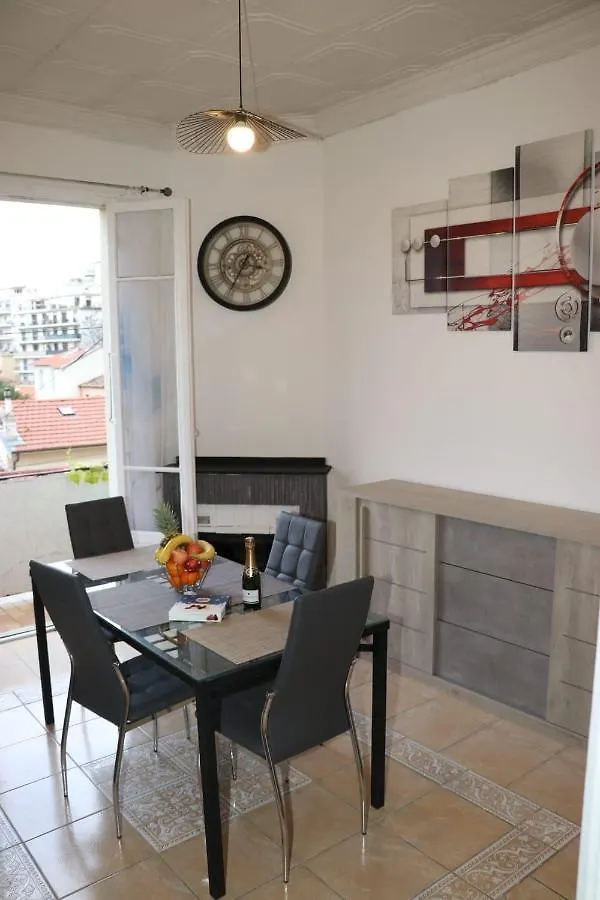 Maison au calme de 2 pièces Nizza Appartamento